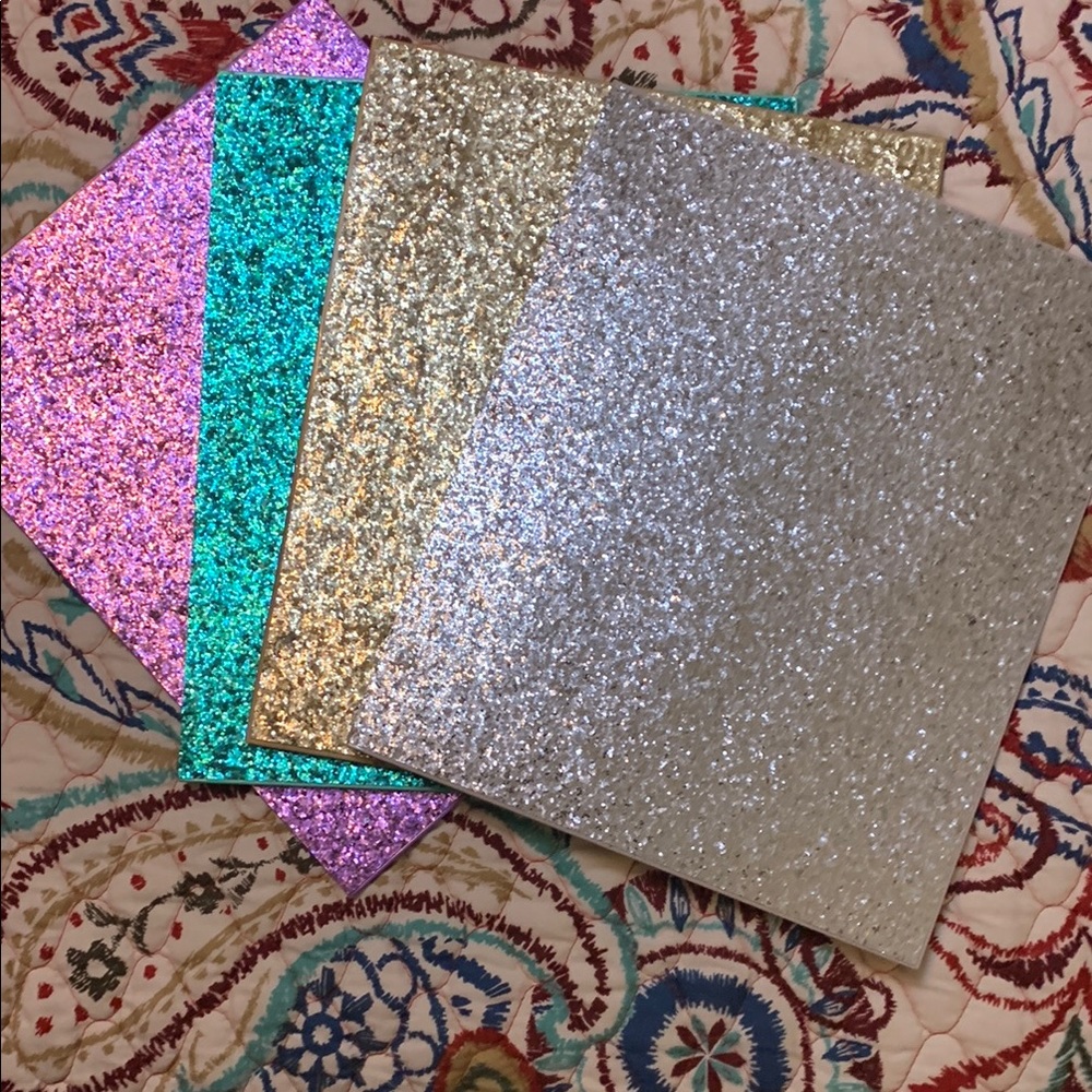 U Style Bedazzled Two-Pocket Paper Folders